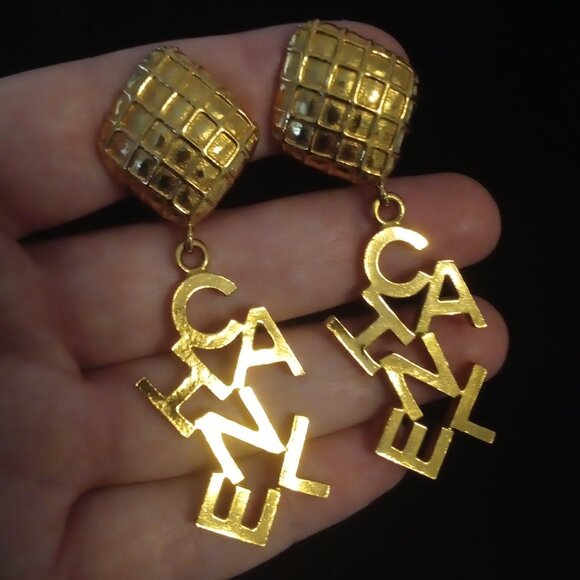 Chanel Vintage Dangle Earrings Clip-On Rare - Picture 1 of 17